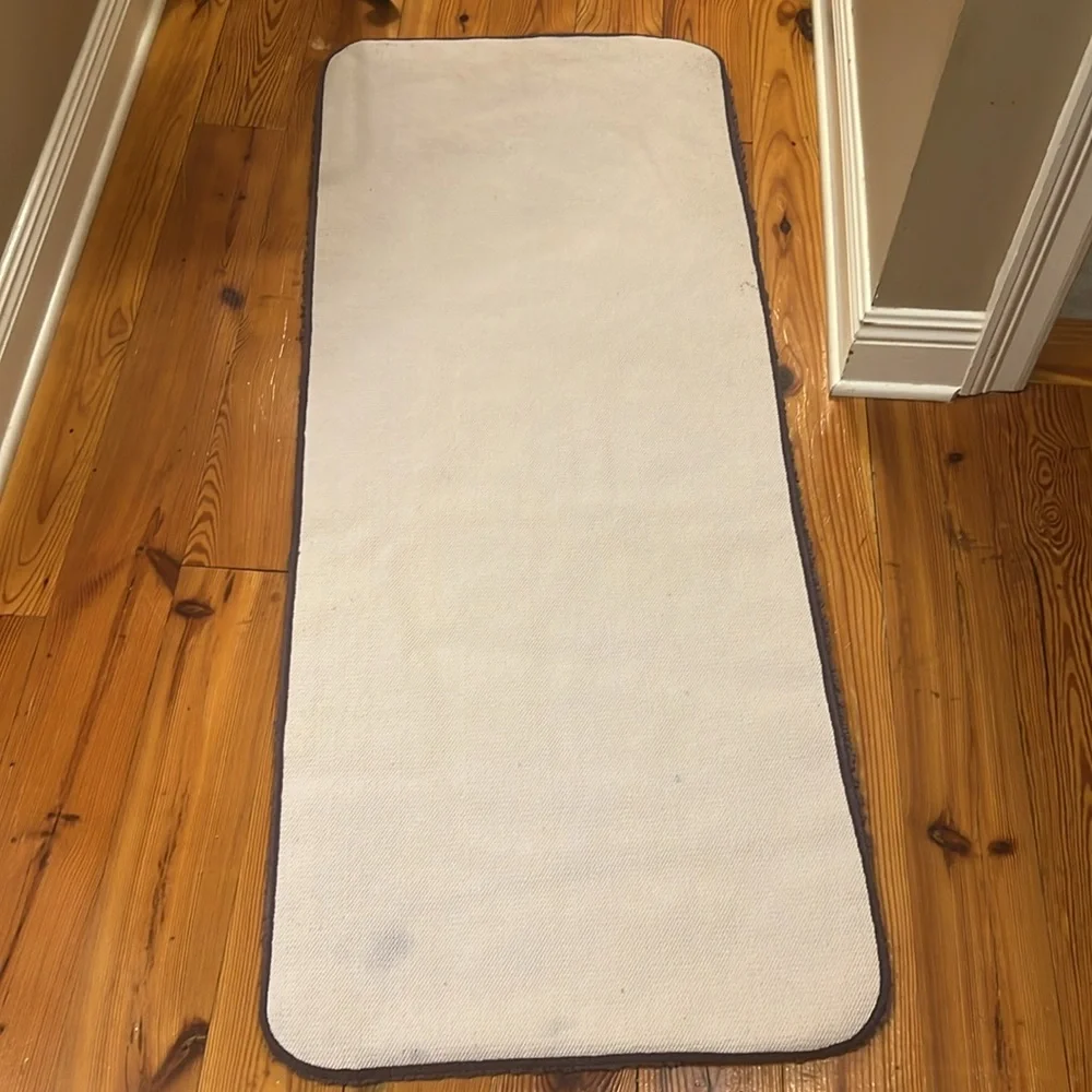Bath Mats (2) in Purple, EUC